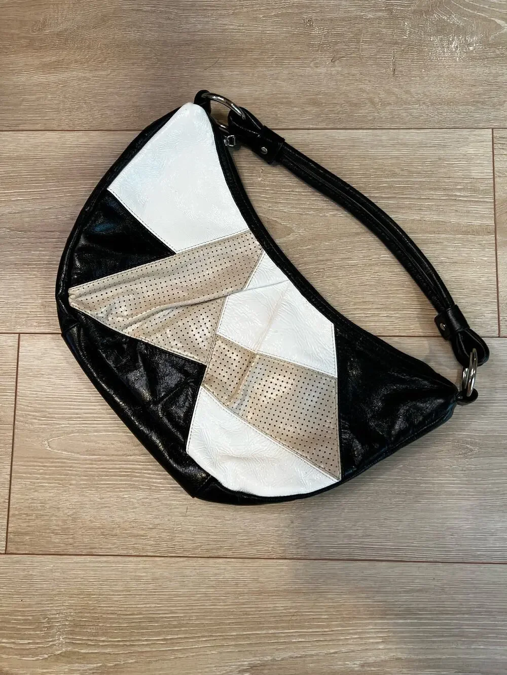 HOBO Int. Leather Handbag with Geometric Design